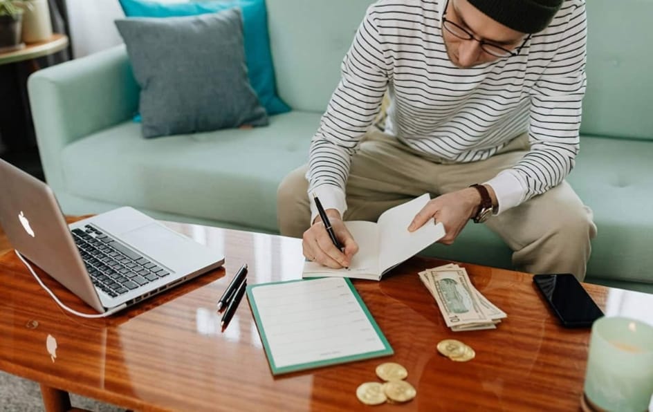 Tips Menabung dan Kelola Keuangan Secara Efektif agar Finansial Tetap Aman