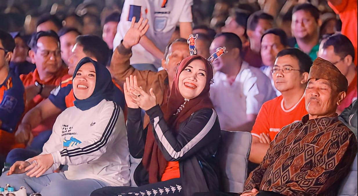 ​Senator Lia Istifhama Puji Regenerasi Timnas Spanyol dan Apresiasi Nobar UMKM Grahadi