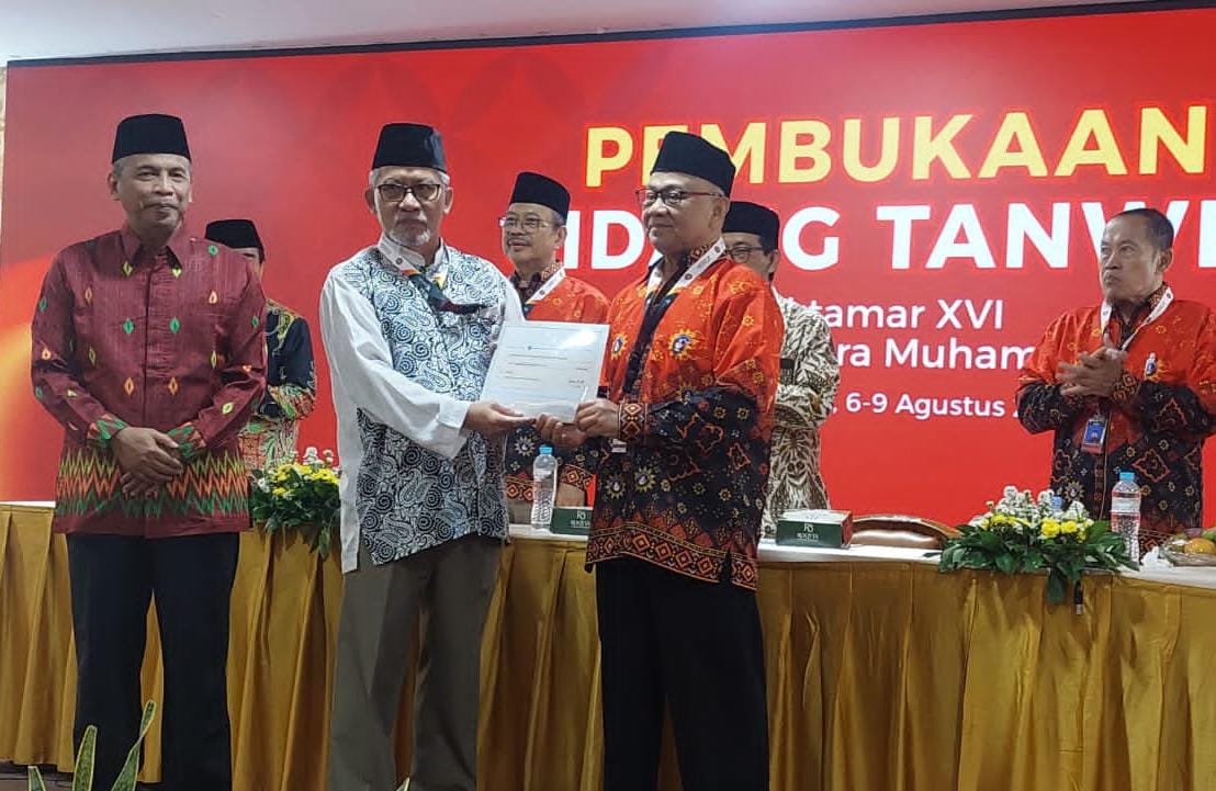 Tapak Suci Singapura Serahkan Bantuan 2.000 Dolar Singapura untuk Pembangunan Padepokan