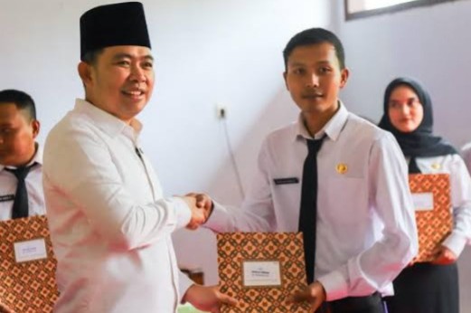 Bupati Fawait Dukung Kepastian Status PPPK, Siap Kawal Peralihan ke Penuh Waktu