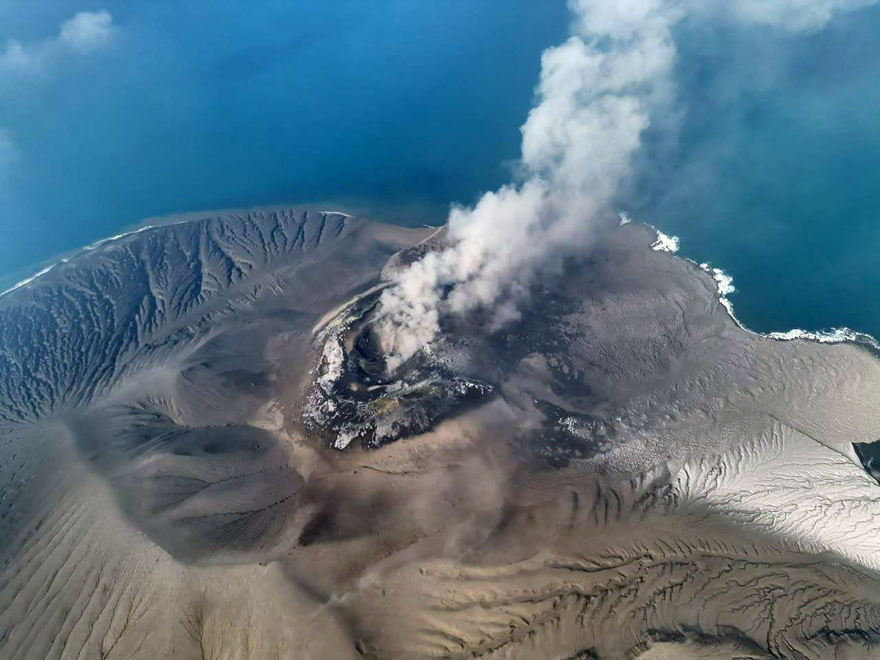 Erupsi Anak Krakatau Berakhir Setelah 25 Jam, PVMBG: Status Tetap Siaga
