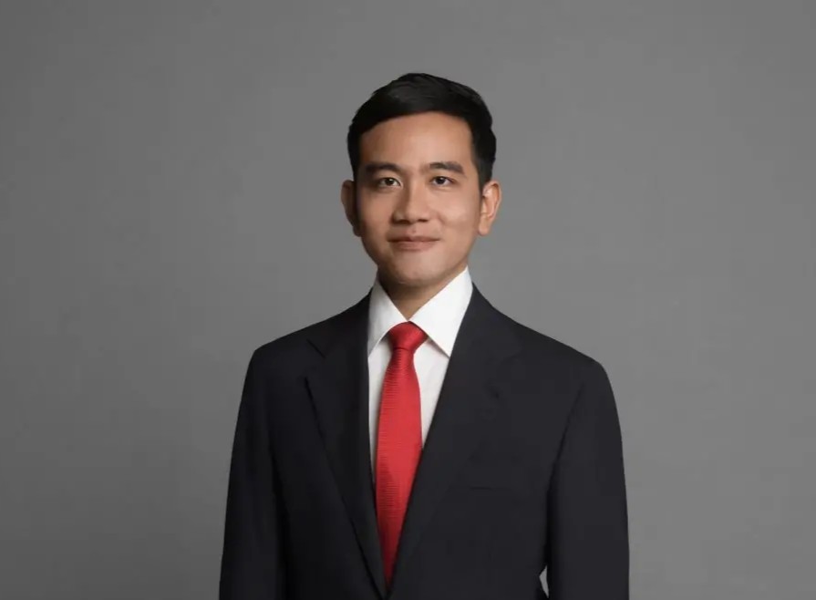 Dino Patti Djalal Minta Gibran Klarifikasi soal Gugatan Ijazah
