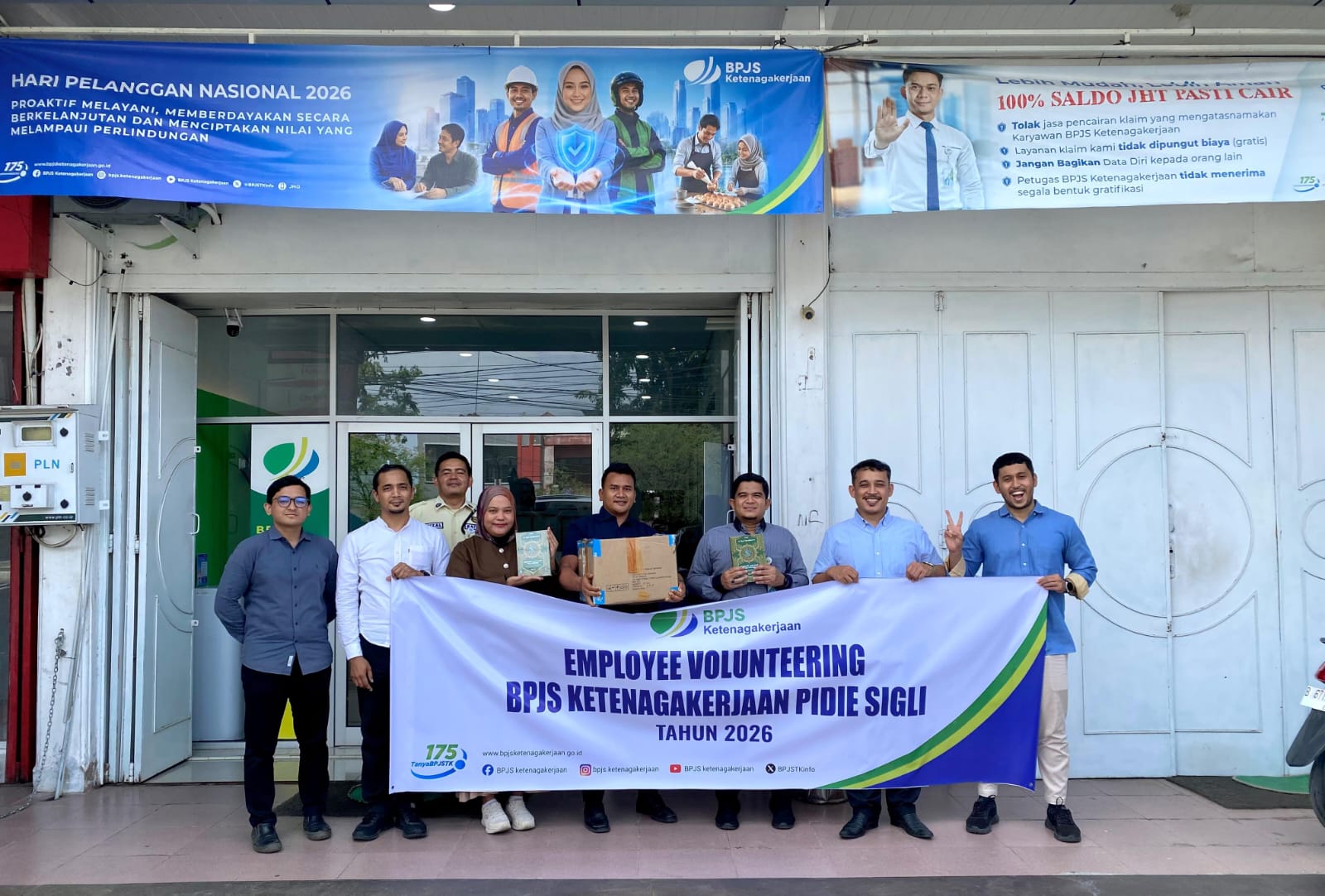 BPJS Ketenagakerjaan Pidie Sigli Salurkan Mushaf Al-Qur’an untuk Warga di Gampong Meunasah Blangcut