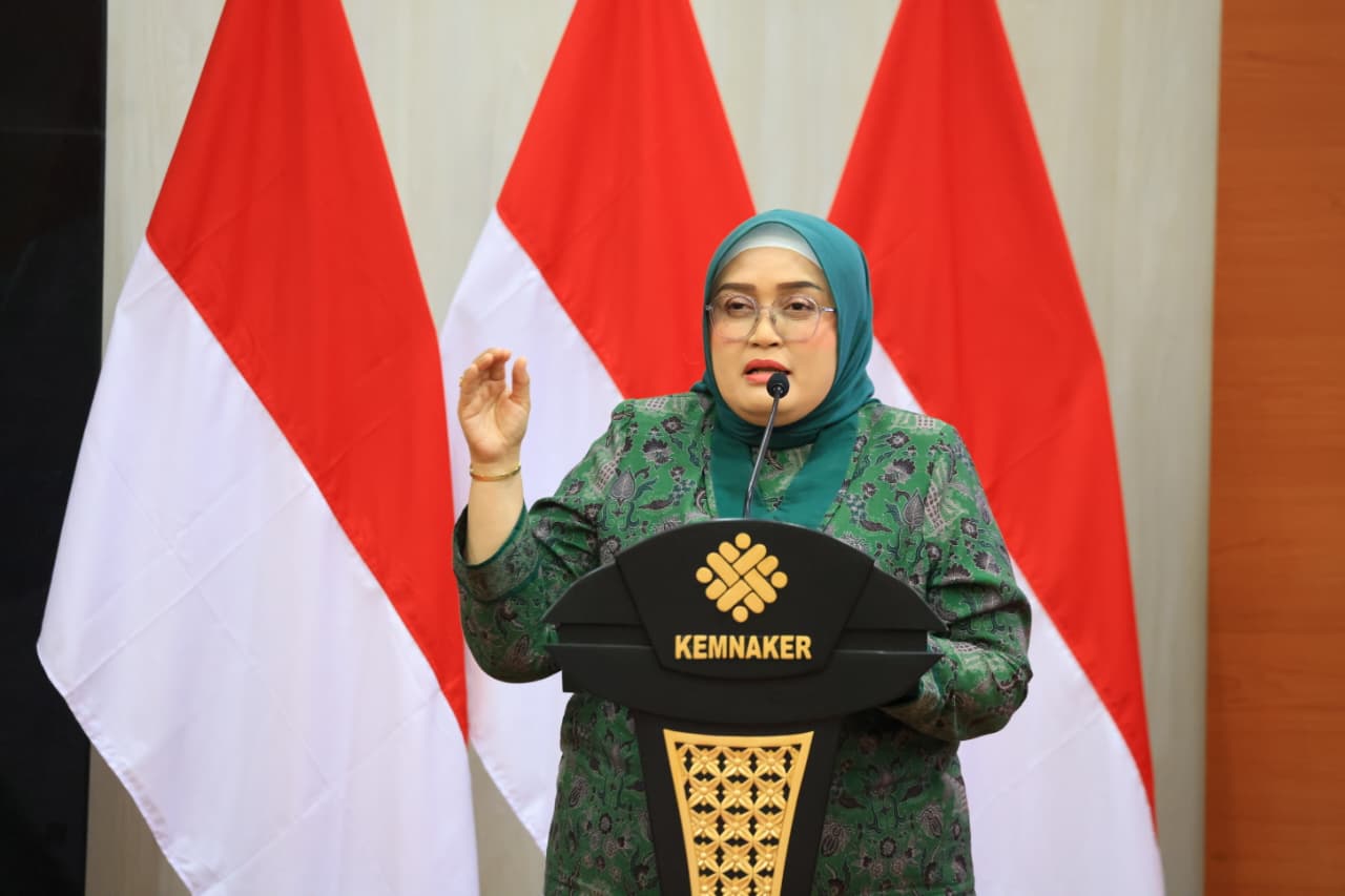 Kemnaker Ingatkan Pekerja Supaya Cermati Perjanjian Kerja Sebelum Tanda Tangan