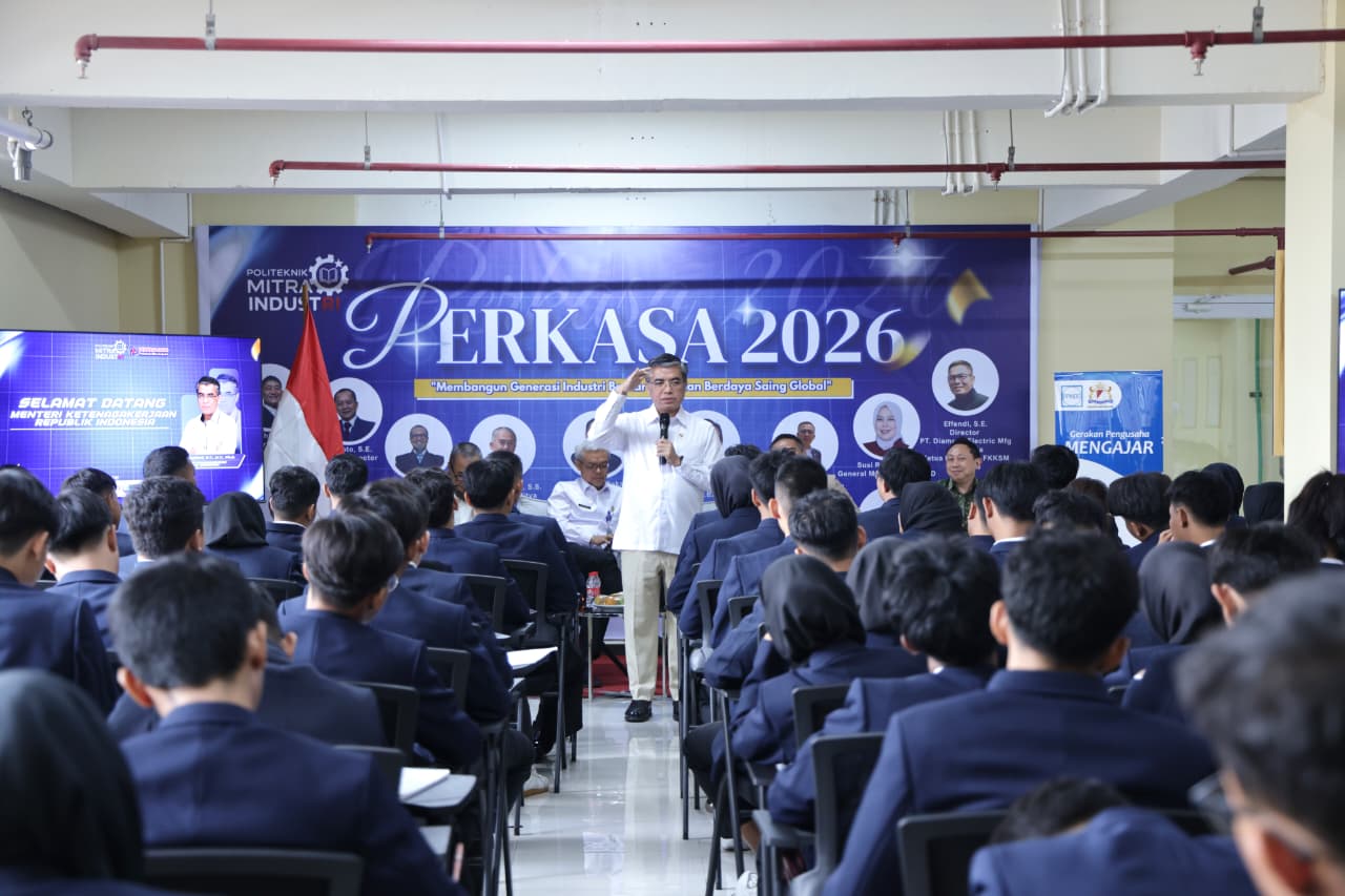 Menaker Tekankan Mahasiswa Vokasi Perlu Kuasai Kompetensi Teknis dan Kemampuan Komunikasi