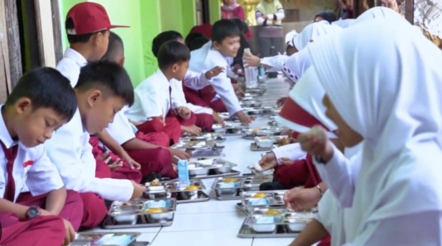 Anggaran MBG Rp240,2 Triliun, Lampaui Gabungan Kemenag, Kemensos dan Kemendiktisaintek