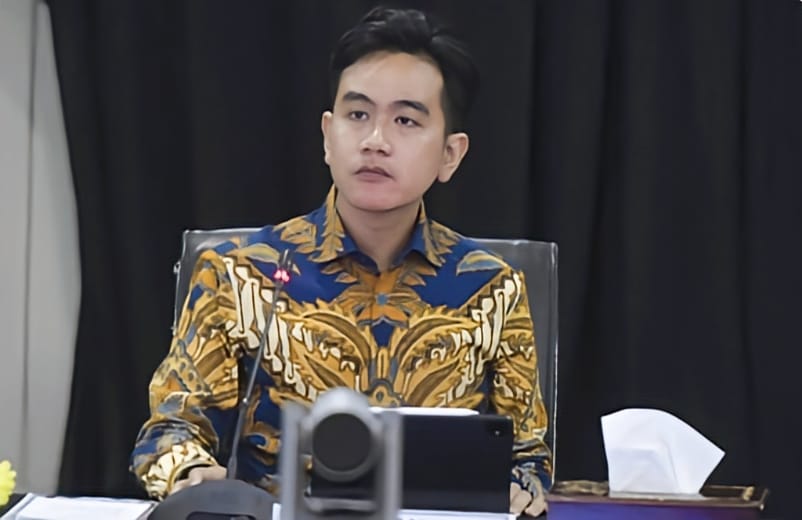 Tak Pernah Dibahas KPU dan DPR, Aturan Pendidikan Gibran Dipersoalkan