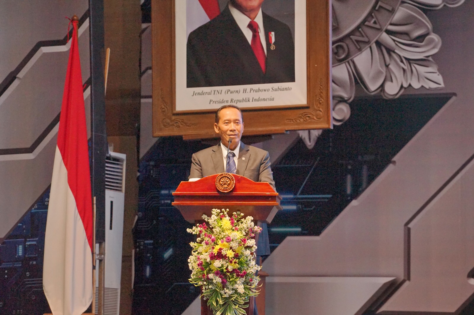 Dies Natalis ke-72 UM, Wamendiktisaintek Prof. Fauzan Tekankan Inovasi dan Kolaborasi Kampus
