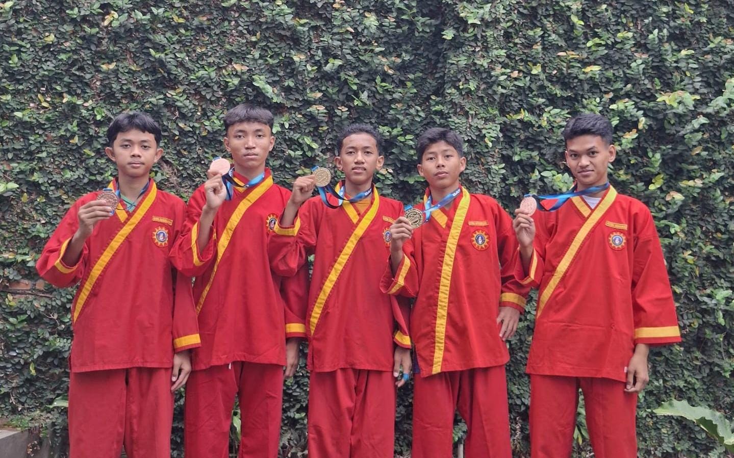 Lawan Rasa Grogi, Siswa SMK Mutu Gondanglegi Raih Emas Pencak Silat