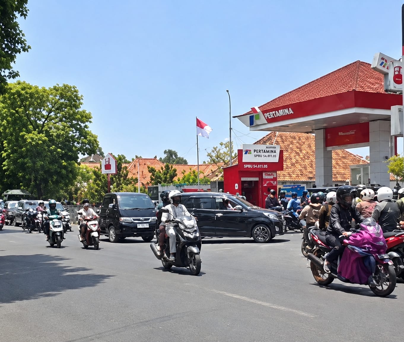 Antrean BBM di Singaraja Ganggu Ekonomi Warga, IMM Buleleng Desak Pemerintah Bertindak