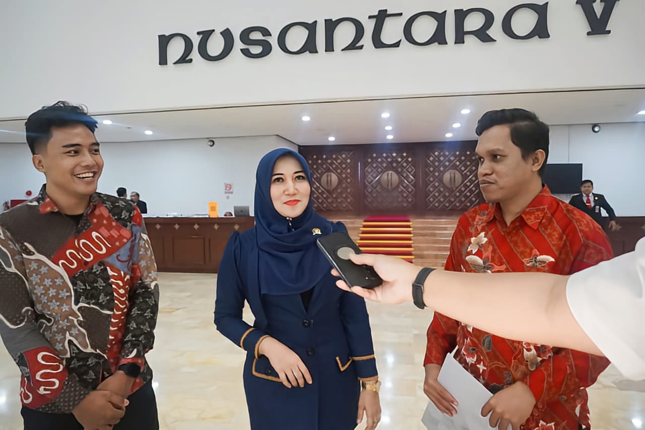 Ning Lia Puji Khofifah-Emil: Sukses Turunkan Kemiskinan Ekstrem Hingga 0,29 Persen, Desa Mandiri Melonjak Jadi 4.716